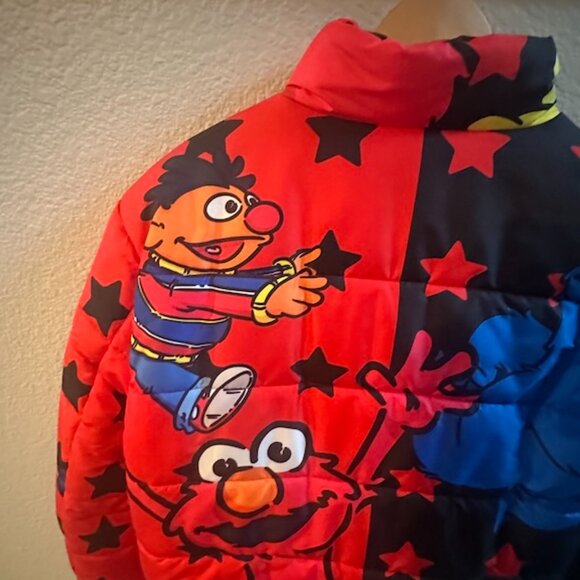 de Kryptic x Sesame Street Puffer Jacket XL NWOT - Sesame Workshop 2020 Big Bird - Picture 11 of 15